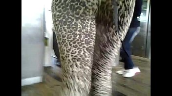 candid booty leopard leggings