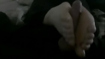 wifey feetjob - pumhotcom